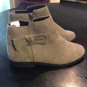 Almost Perfect 5 / Gray Suede Crazy 8 Booties